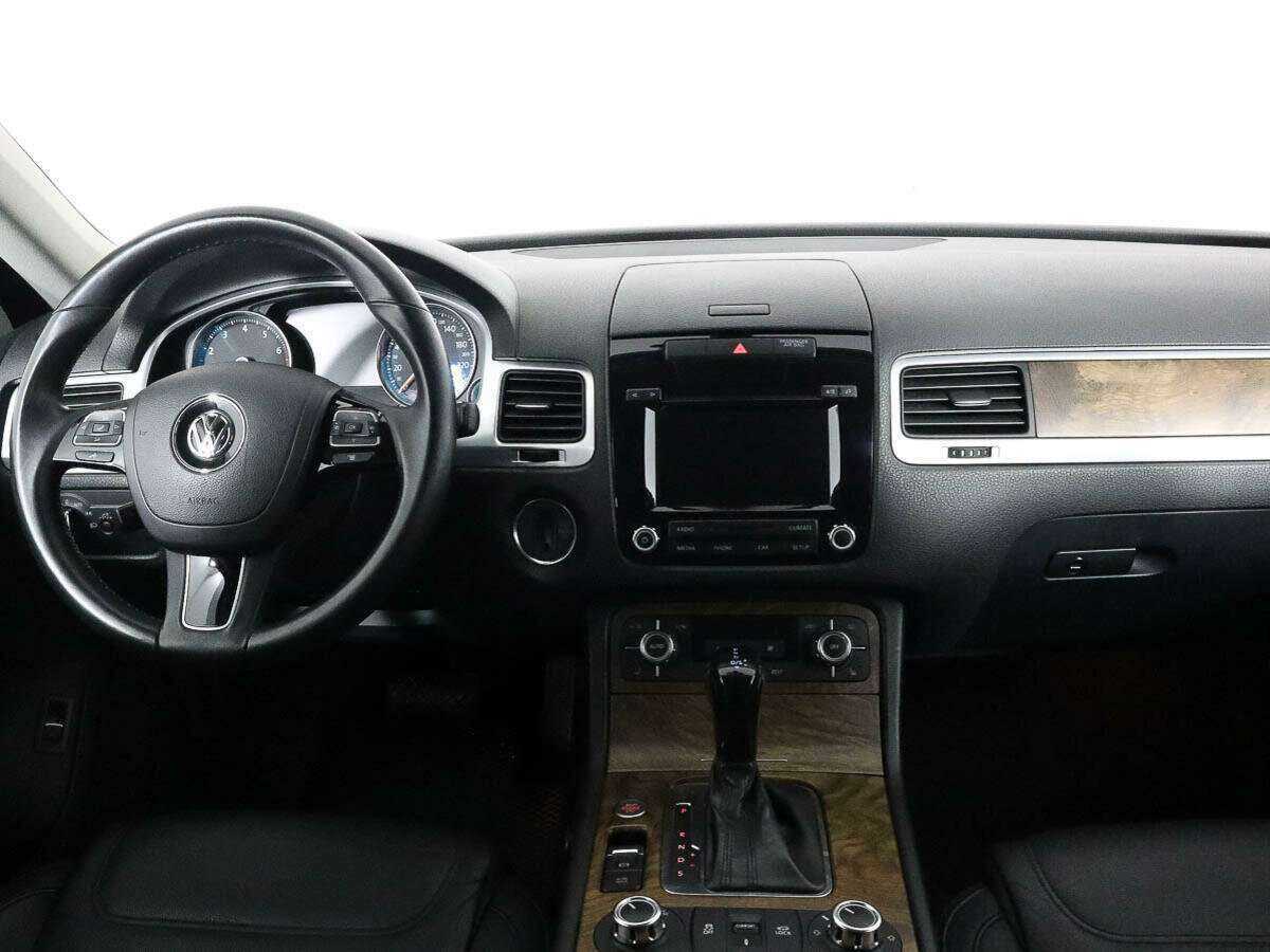 Volkswagen Touareg б/у, 2012, Автоматическая. Фото: #9