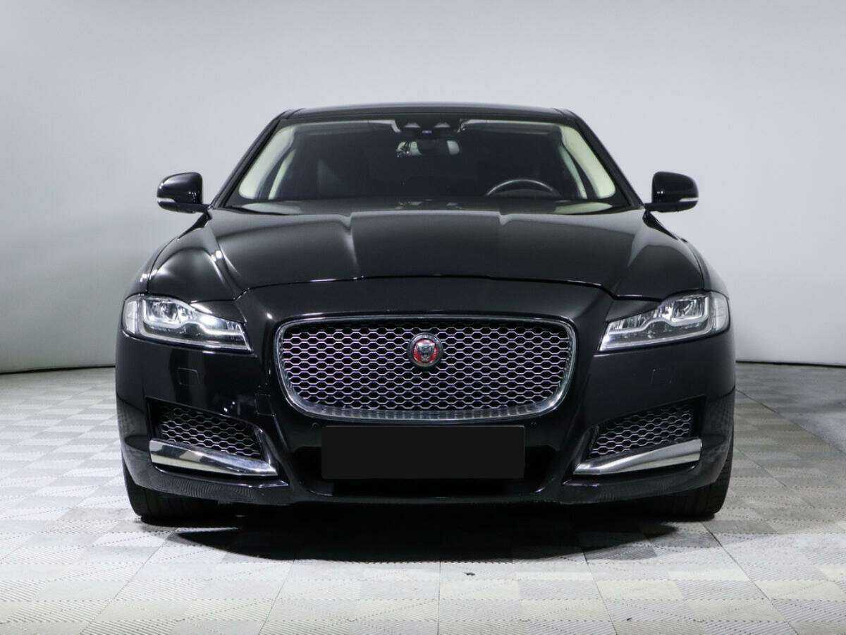 Jaguar XF б/у, 2018, Автоматическая. Фото: #1
