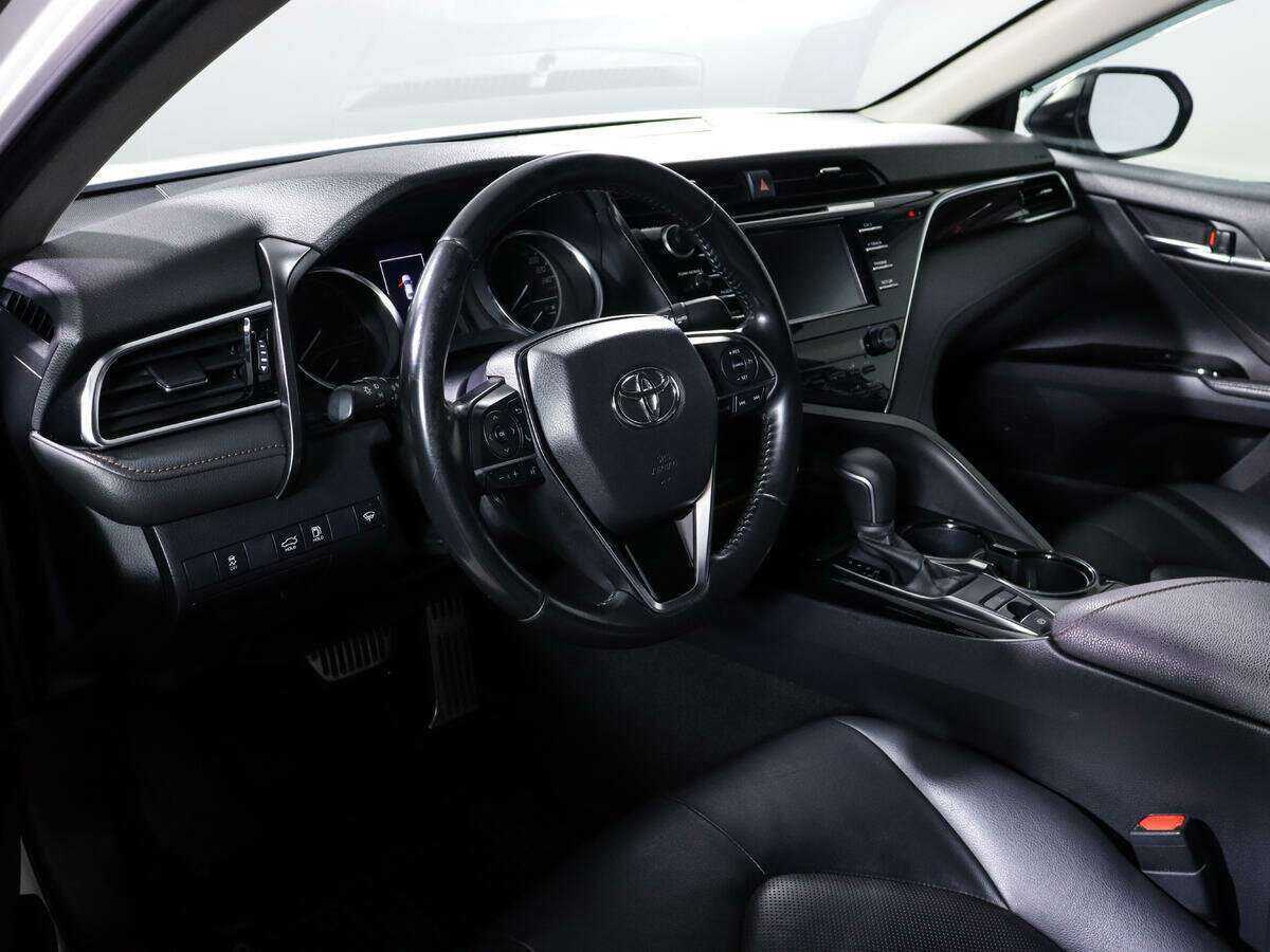 Toyota Camry б/у, 2019, Автоматическая. Фото: #11