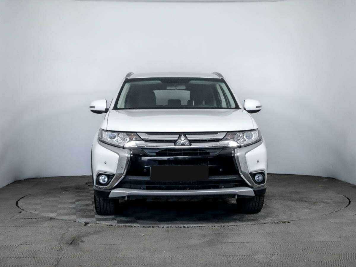 Mitsubishi Outlander б/у, 2018, Вариатор. Фото: #1