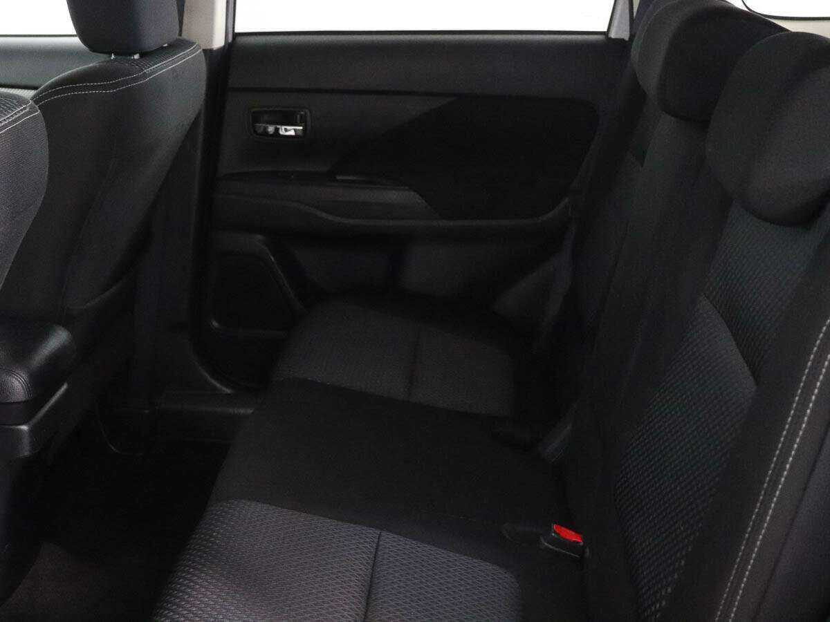 Mitsubishi Outlander б/у, 2018, Вариатор. Фото: #8