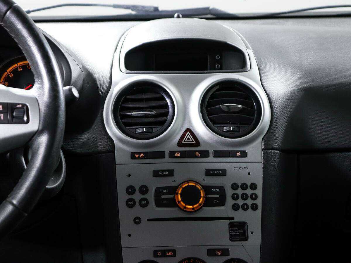 Opel Corsa б/у, 2013, Автоматическая. Фото: #11