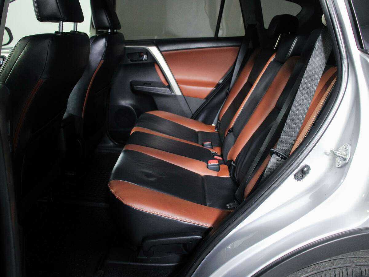 Toyota RAV4 б/у, 2014, Автоматическая. Фото: #6