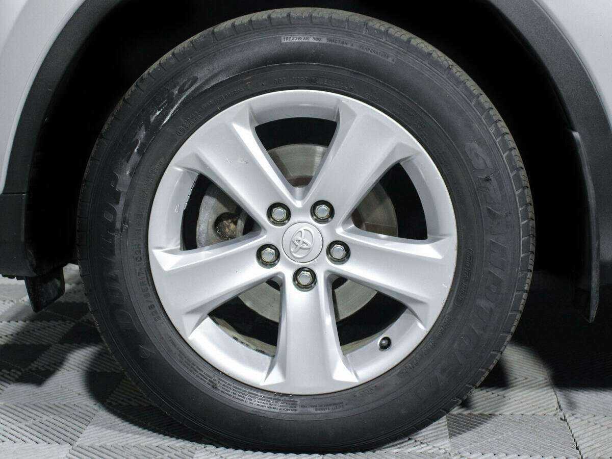 Toyota RAV4 б/у, 2014, Автоматическая. Фото: #18