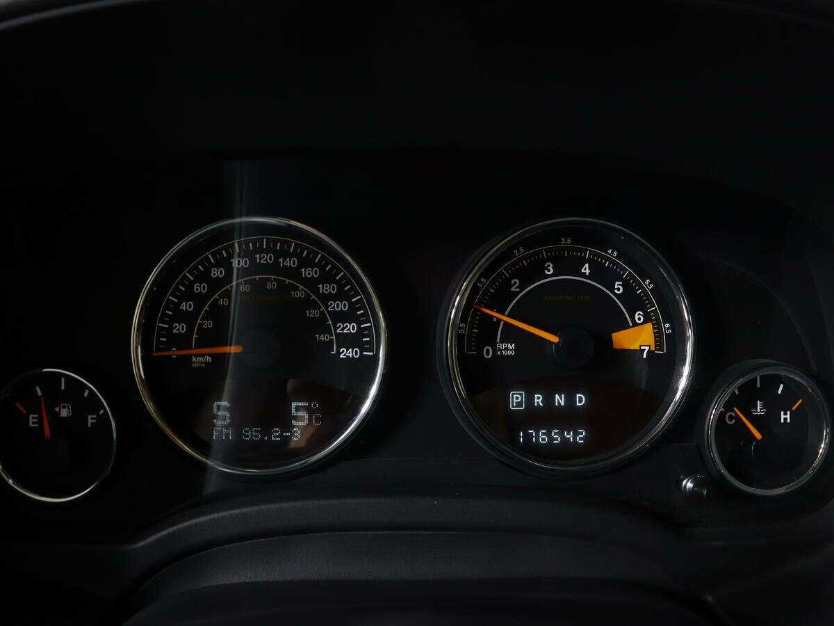 Jeep Compass б/у, 2013, Автоматическая. Фото: #7