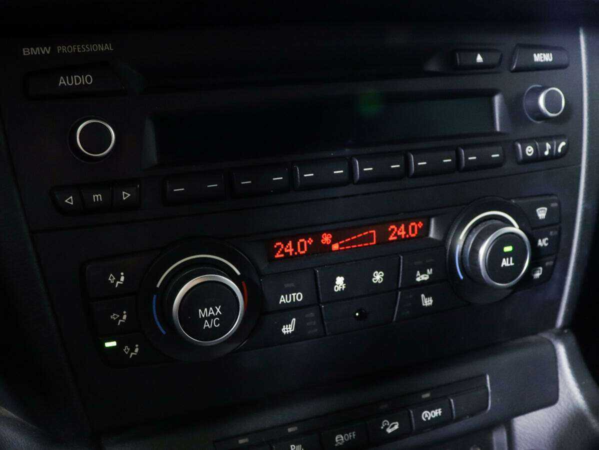 BMW X1 б/у, 2012, Автоматическая. Фото: #15