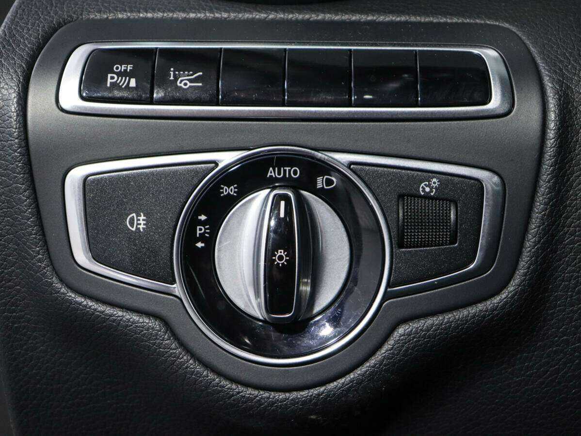 Mercedes-Benz C-Класс б/у, 2015, Автоматическая. Фото: #17