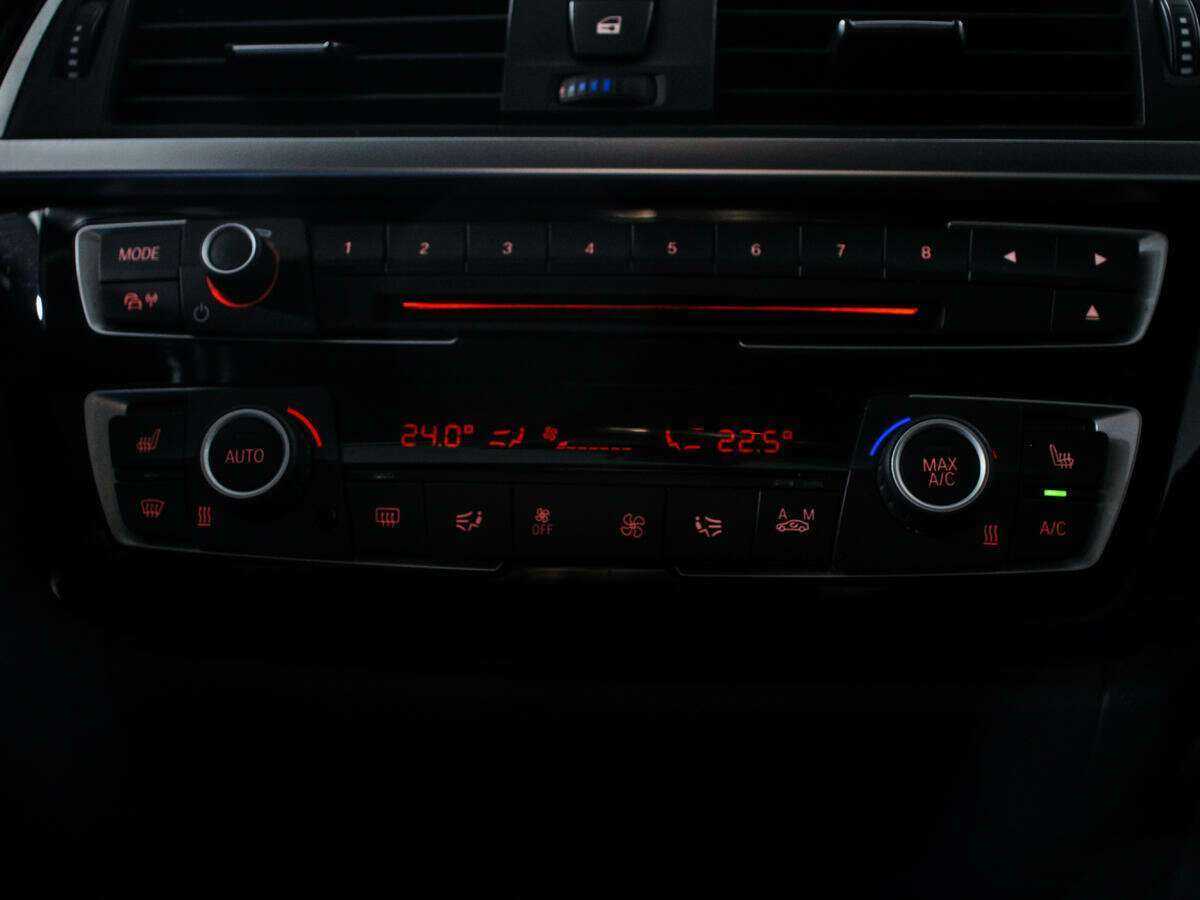 BMW 3 серии б/у, 2017, Автоматическая. Фото: #16