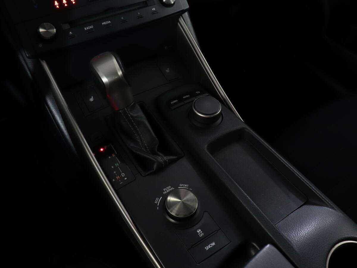 Lexus IS б/у, 2015, Автоматическая. Фото: #14
