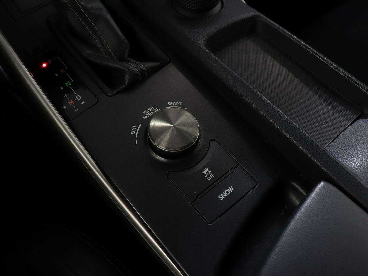 Lexus IS б/у, 2015, Автоматическая. Фото: #15