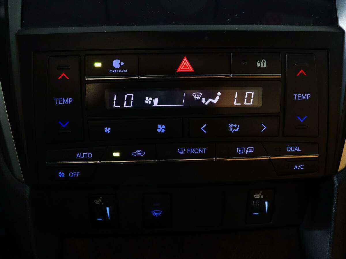 Toyota Camry б/у, 2016, Автоматическая. Фото: #16