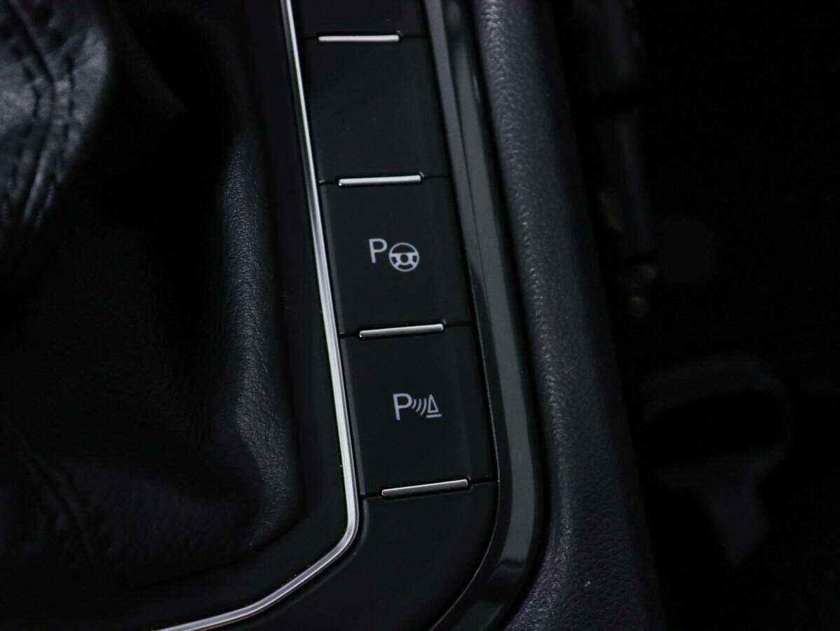 Volkswagen Tiguan б/у, 2018, Роботизированная. Фото: #13