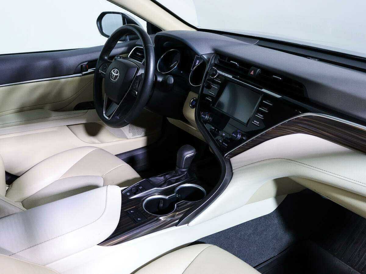 Toyota Camry б/у, 2020, Автоматическая. Фото: #5