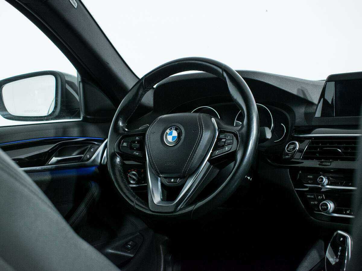 BMW 5 серии б/у, 2018, Автоматическая. Фото: #11