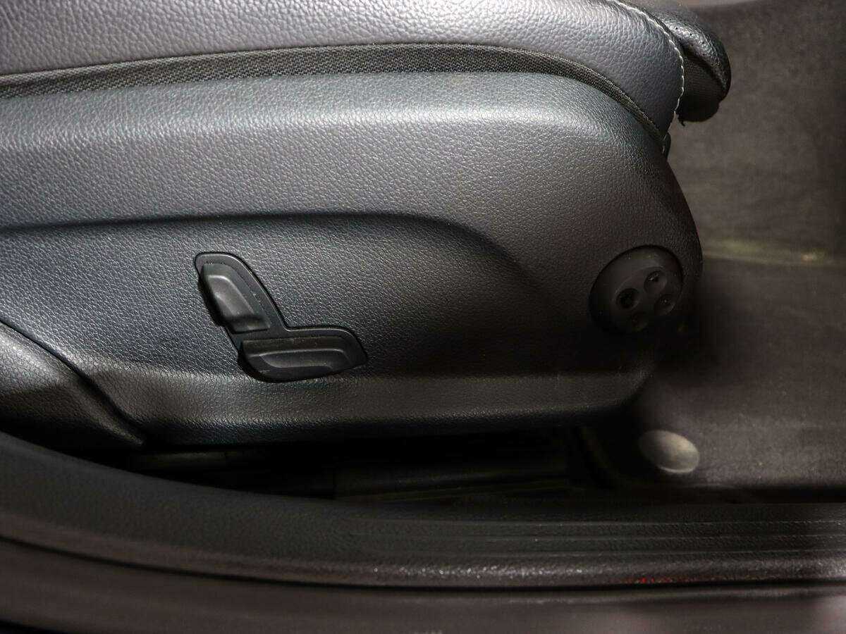 Mercedes-Benz C-Класс б/у, 2018, Автоматическая. Фото: #11