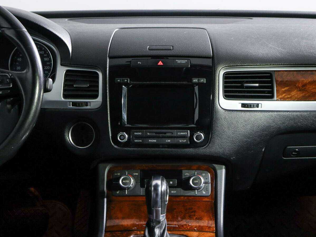 Volkswagen Touareg б/у, 2012, Автоматическая. Фото: #7