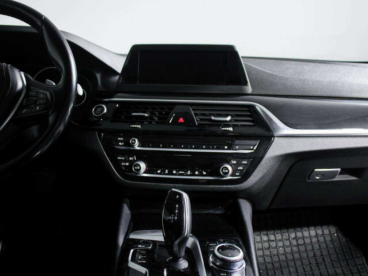 BMW 5 серии б/у, 2017, Автоматическая. Фото: #10
