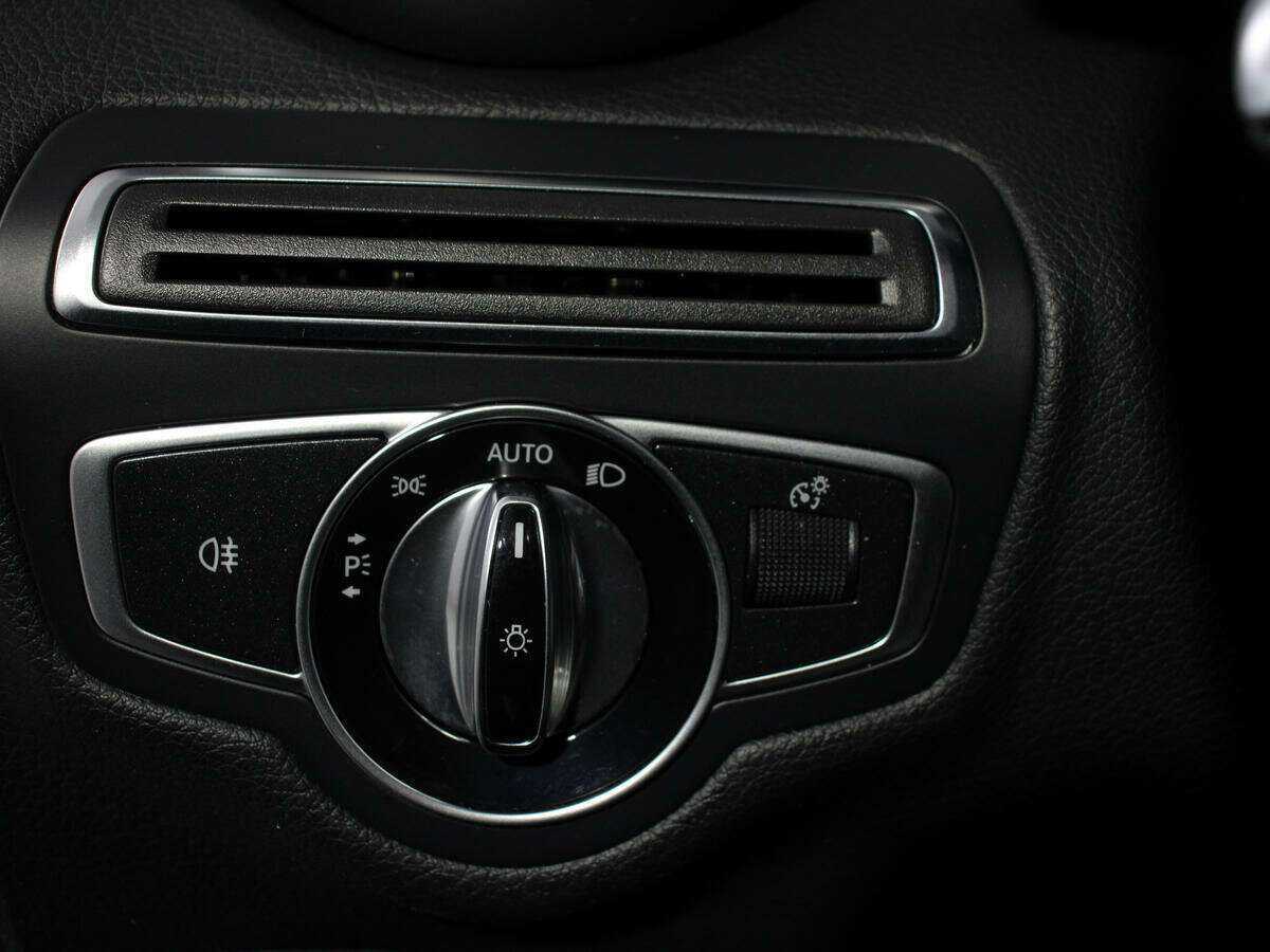 Mercedes-Benz C-Класс б/у, 2015, Автоматическая. Фото: #18