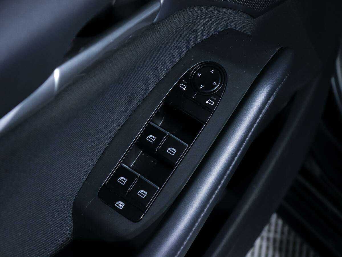 Mazda 3 б/у, 2020, Автоматическая. Фото: #13