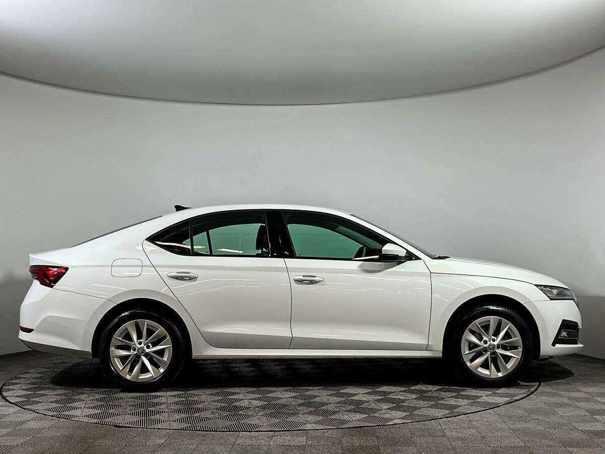 Skoda Octavia б/у, 2021, Роботизированная. Фото: #3