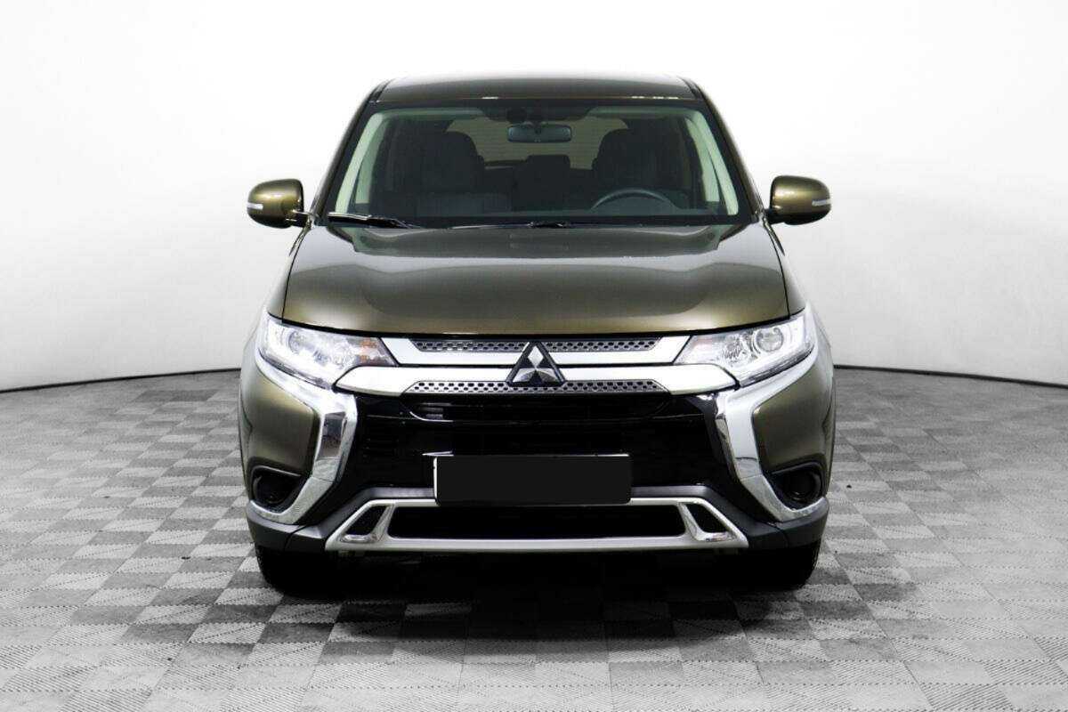 Mitsubishi Outlander б/у, 2020, Вариатор. Фото: #1
