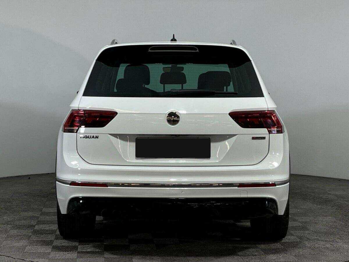 Volkswagen Tiguan б/у, 2018, Роботизированная. Фото: #4