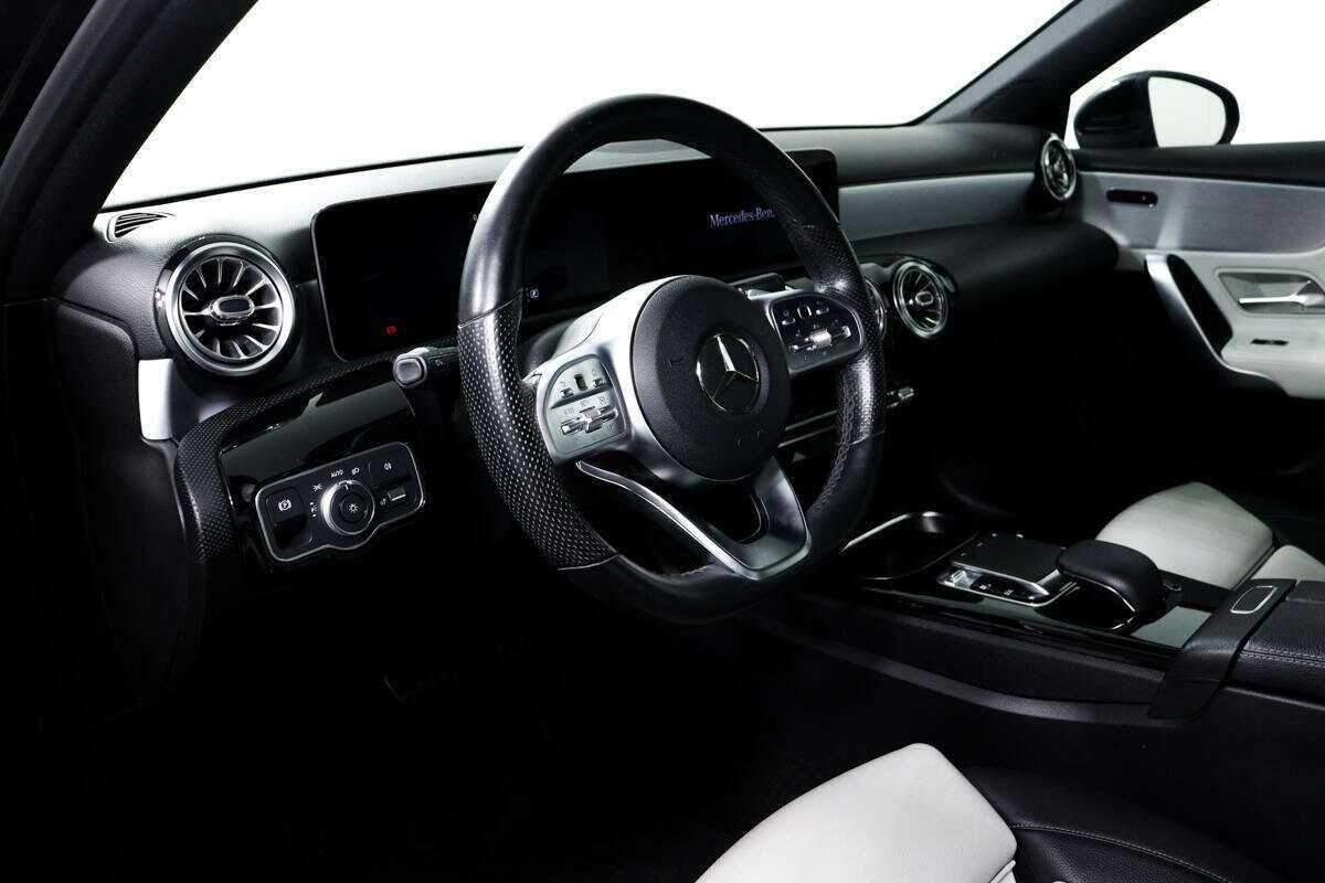 Mercedes-Benz A-Класс б/у, 2019, Роботизированная. Фото: #12