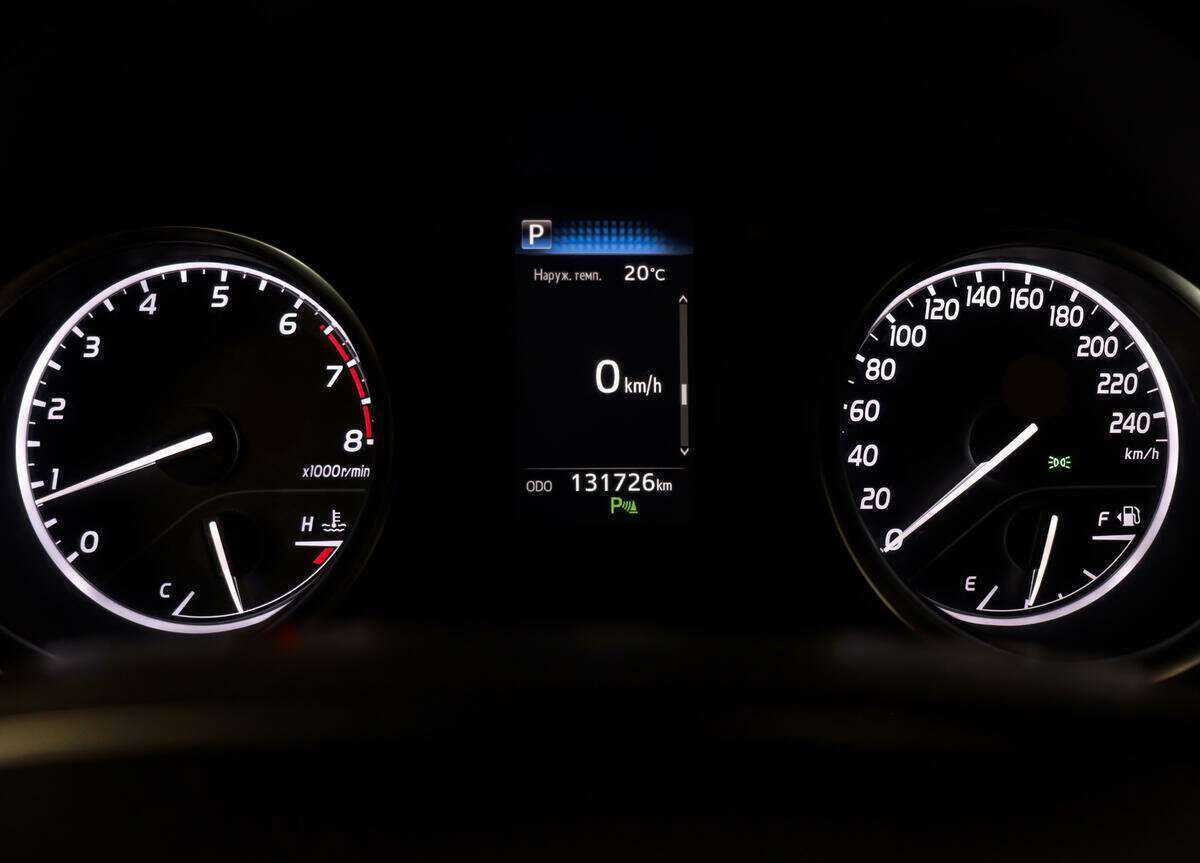 Toyota Camry б/у, 2018, Автоматическая. Фото: #9