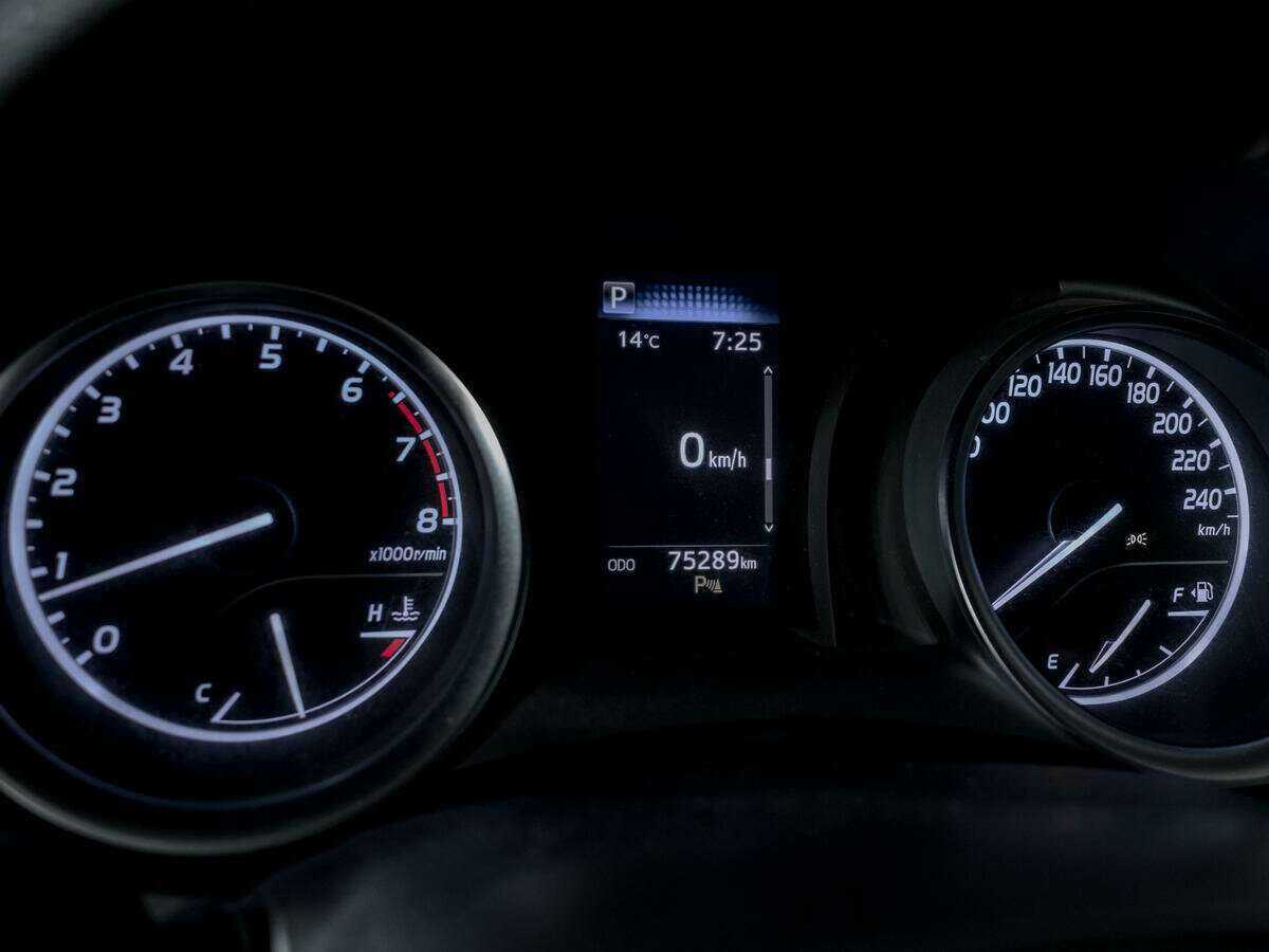 Toyota Camry б/у, 2021, Автоматическая. Фото: #9