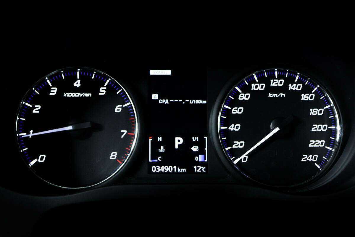 Mitsubishi Outlander б/у, 2022, Вариатор. Фото: #9