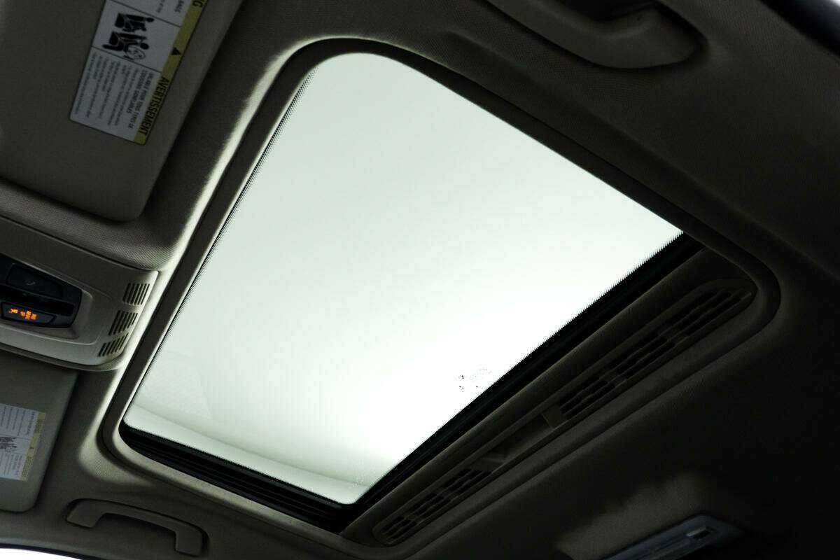 BMW 3 серии б/у, 2016, Автоматическая. Фото: #12