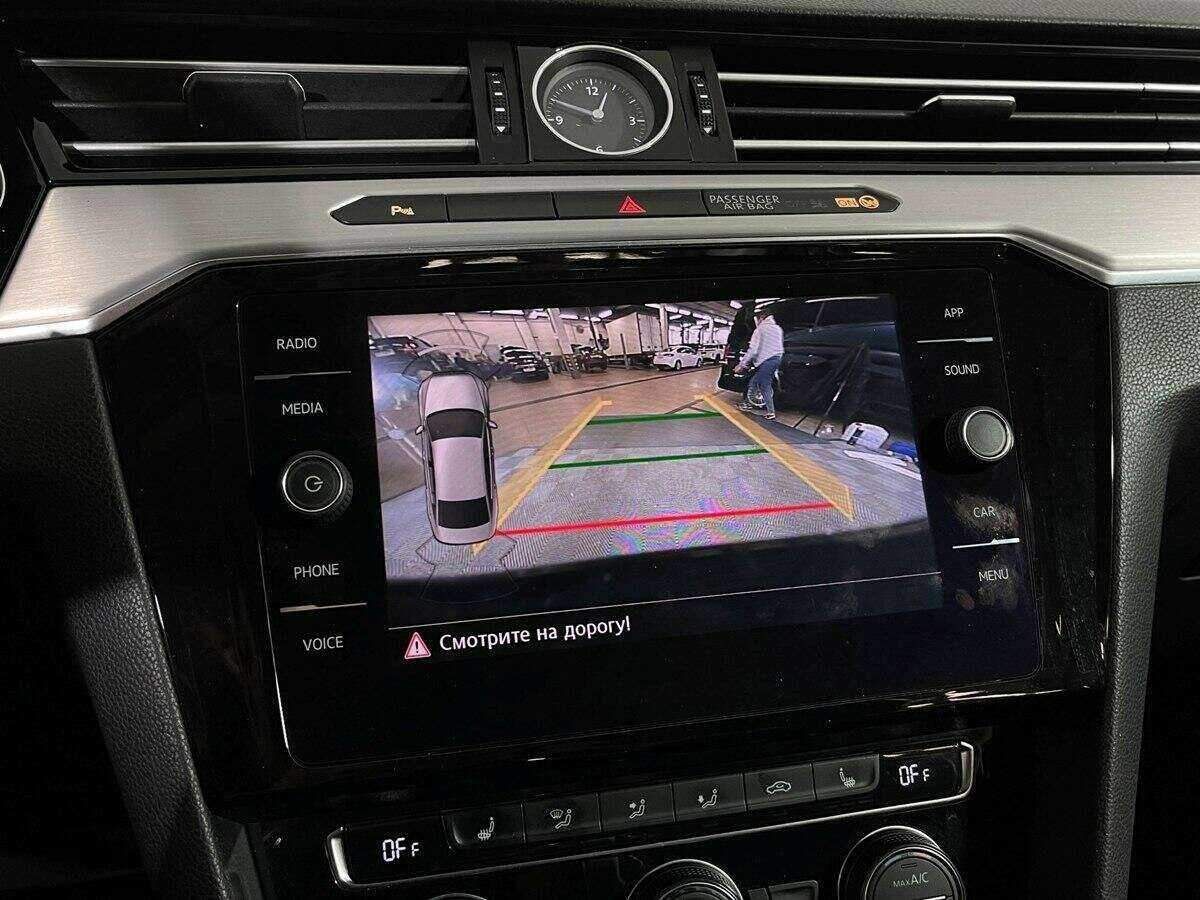 Volkswagen Passat б/у, 2017, Роботизированная. Фото: #12