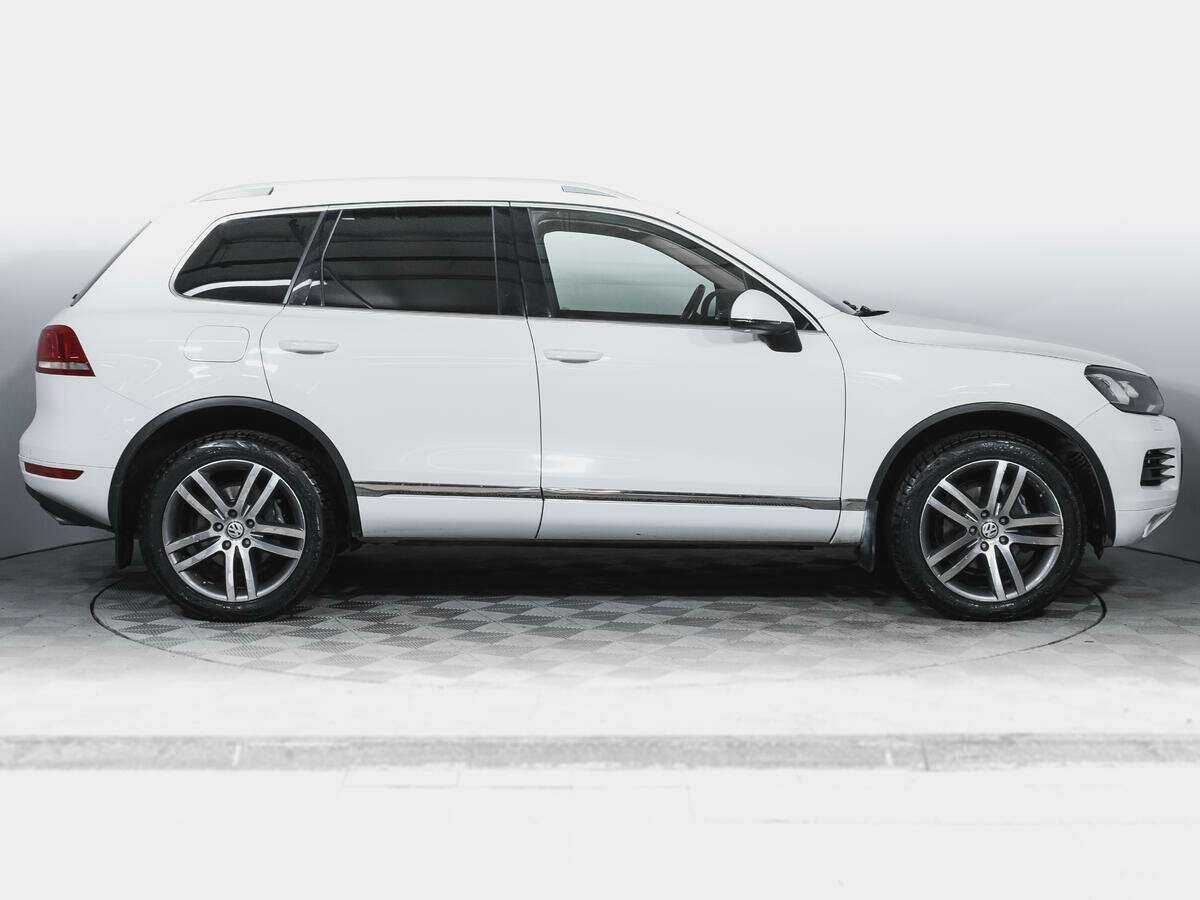 Volkswagen Touareg б/у, 2014, Автоматическая. Фото: #3