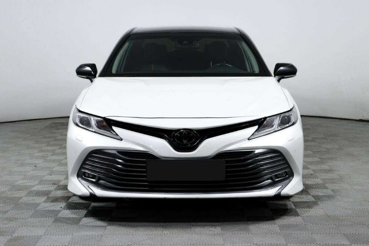 Toyota Camry б/у, 2020, Автоматическая. Фото: #1