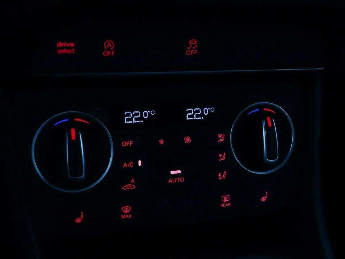 Audi Q3 б/у, 2015, Роботизированная. Фото: #19