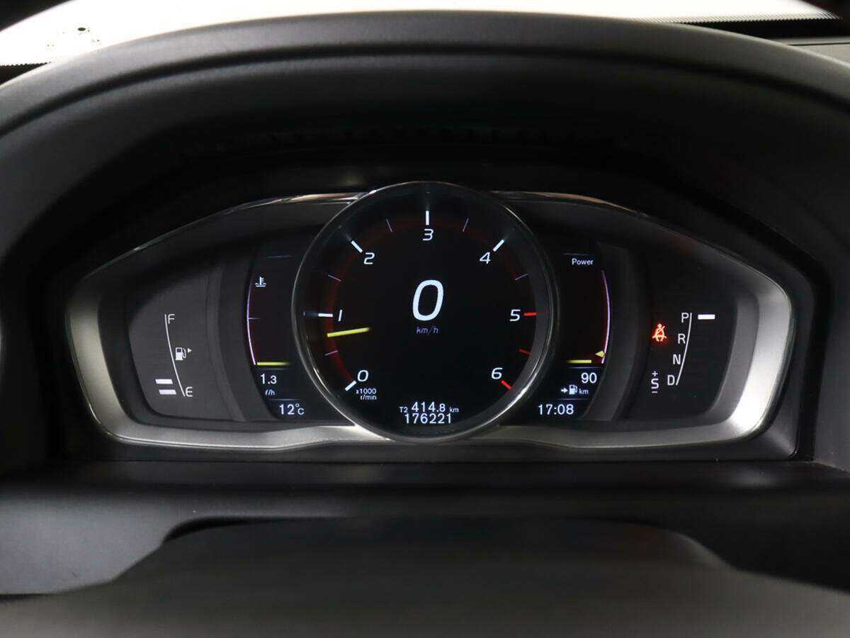 Volvo XC60 б/у, 2015, Автоматическая. Фото: #9