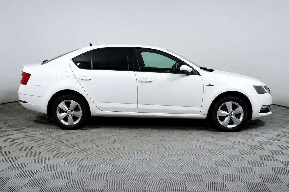 Skoda Octavia б/у, 2019, Роботизированная. Фото: #3