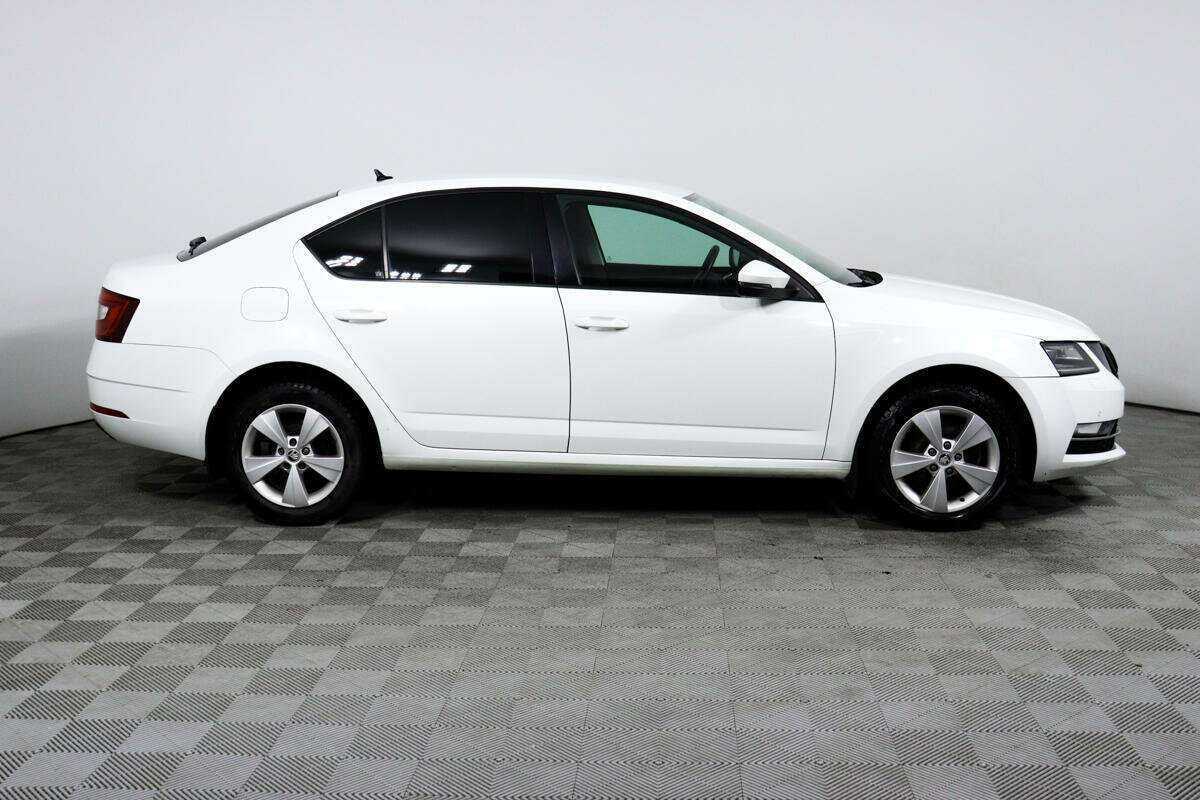 Skoda Octavia б/у, 2018, Роботизированная. Фото: #3