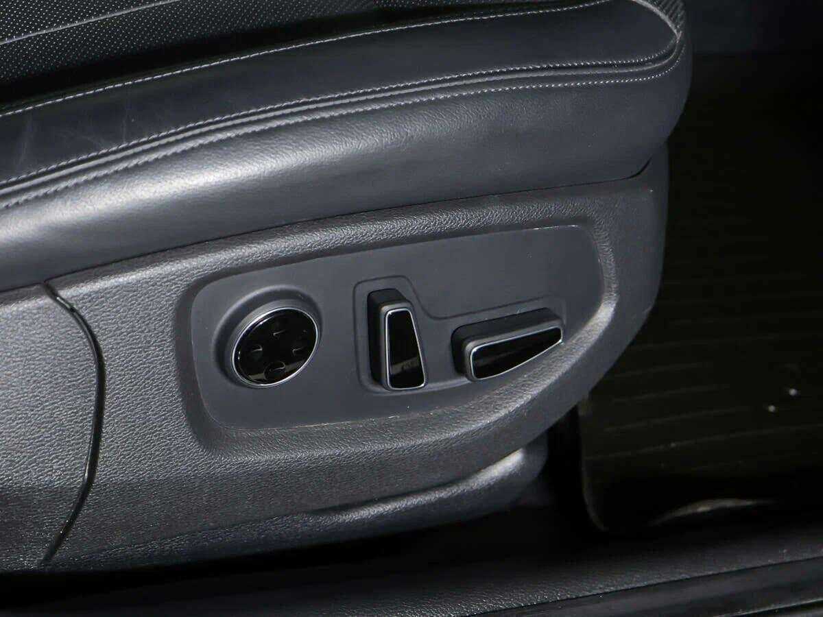 Hyundai Genesis б/у, 2014, Автоматическая. Фото: #18