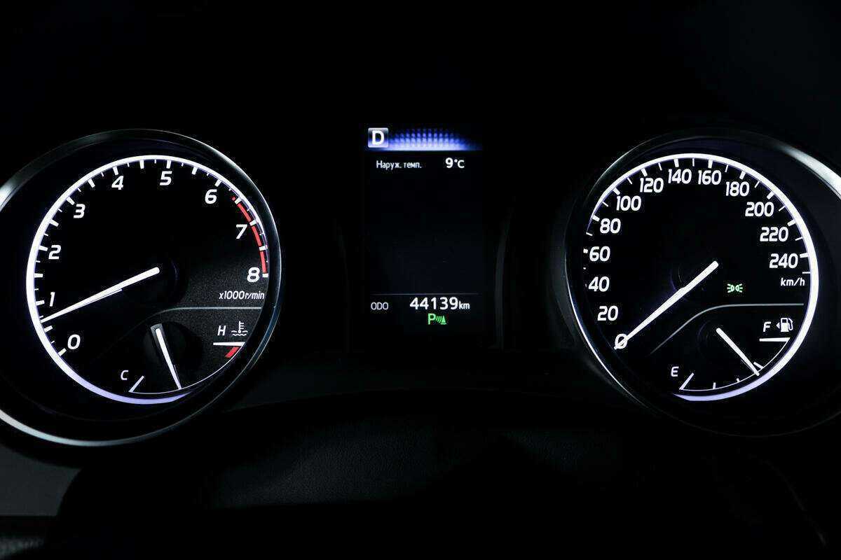 Toyota Camry б/у, 2018, Автоматическая. Фото: #9