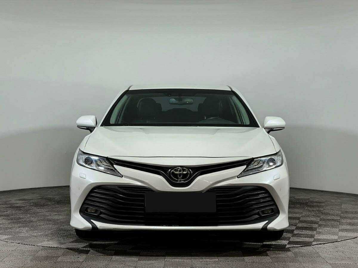 Toyota Camry б/у, 2018, Автоматическая. Фото: #1