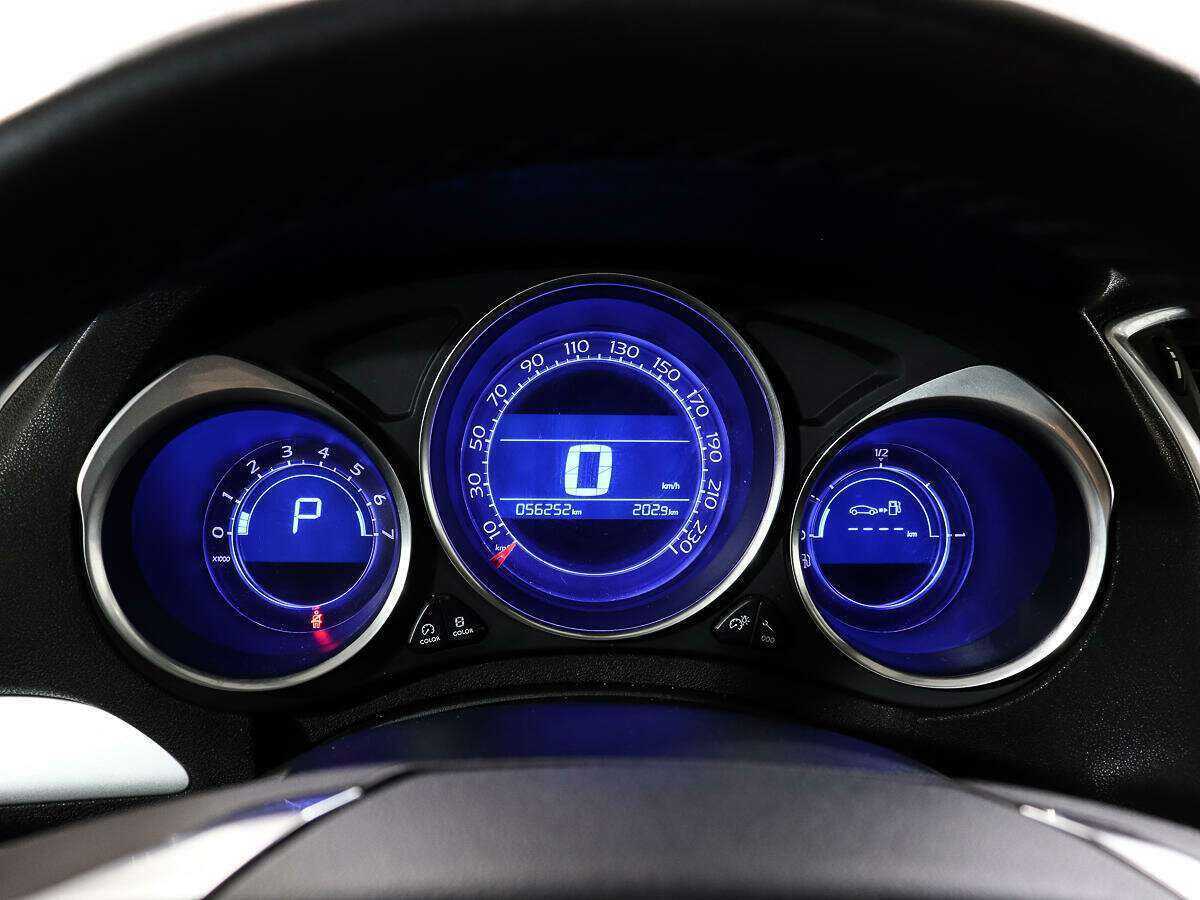 Citroen C4 б/у, 2018, Автоматическая. Фото: #8