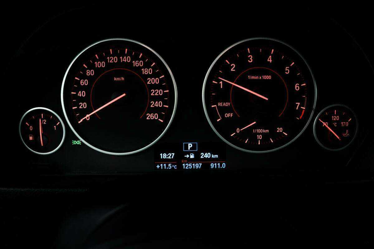 BMW 3 серии б/у, 2017, Автоматическая. Фото: #9