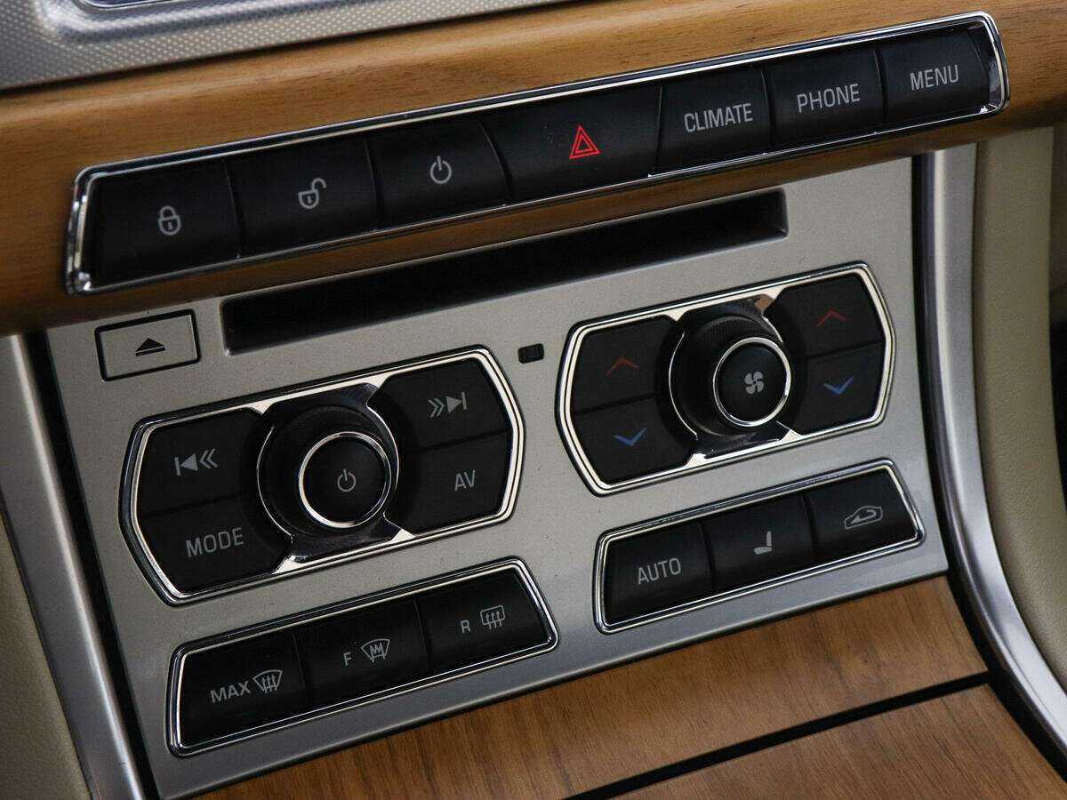 Jaguar XF б/у, 2014, Автоматическая. Фото: #13