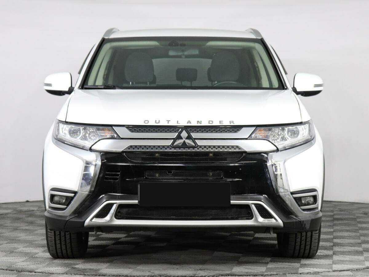 Mitsubishi Outlander б/у, 2020, Вариатор. Фото: #1