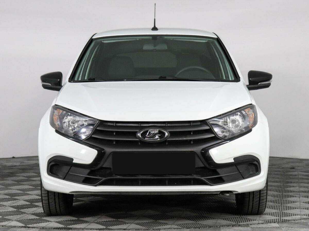 Lada (ВАЗ) Granta б/у, 2023, Механическая. Фото: #1