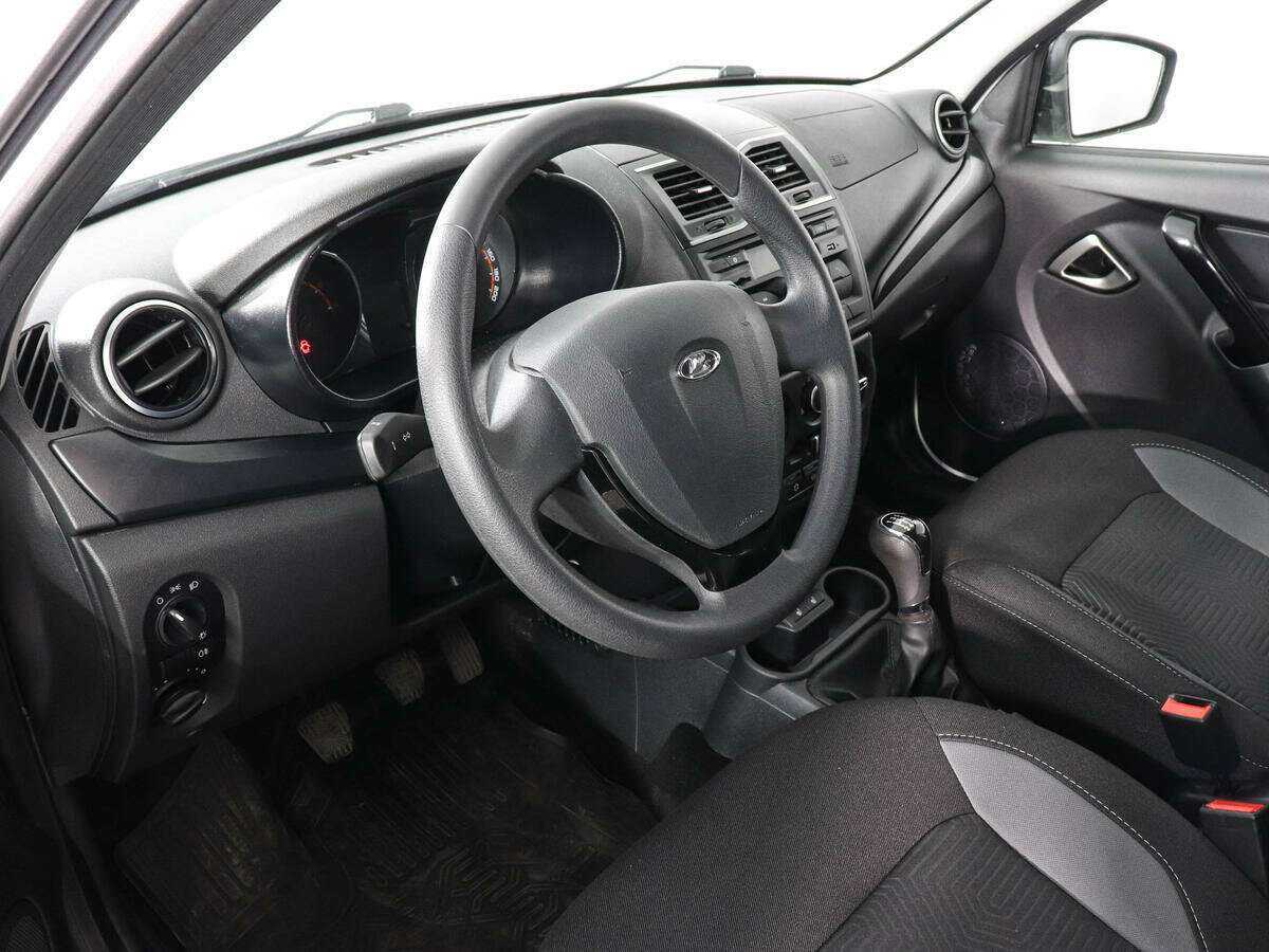 Lada (ВАЗ) Granta б/у, 2023, Механическая. Фото: #8