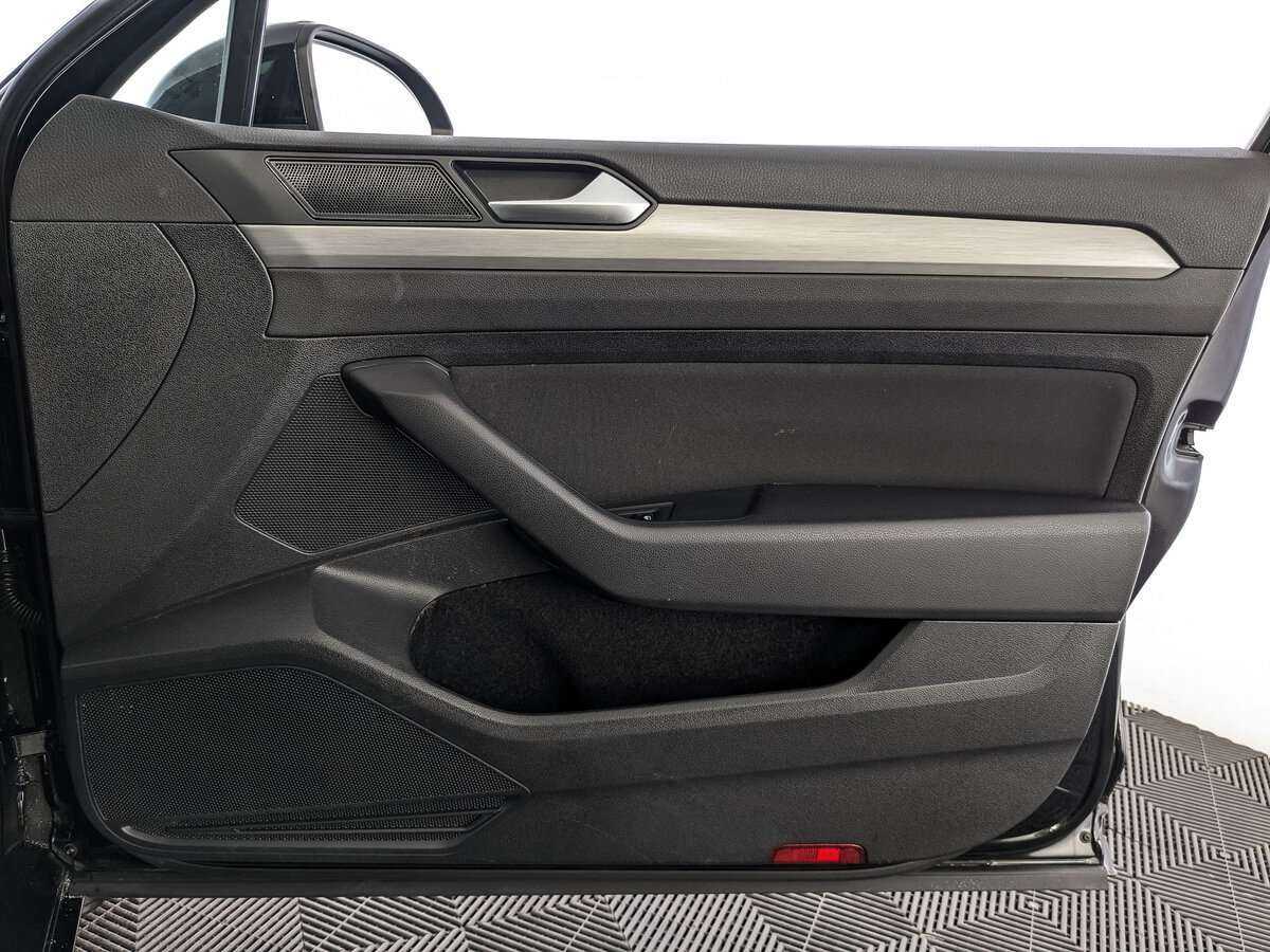 Volkswagen Passat б/у, 2016, Роботизированная. Фото: #19