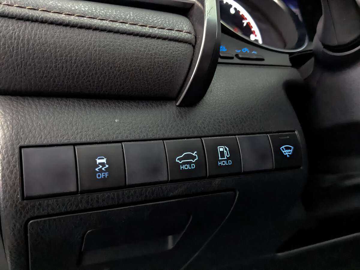 Toyota Camry б/у, 2021, Автоматическая. Фото: #21