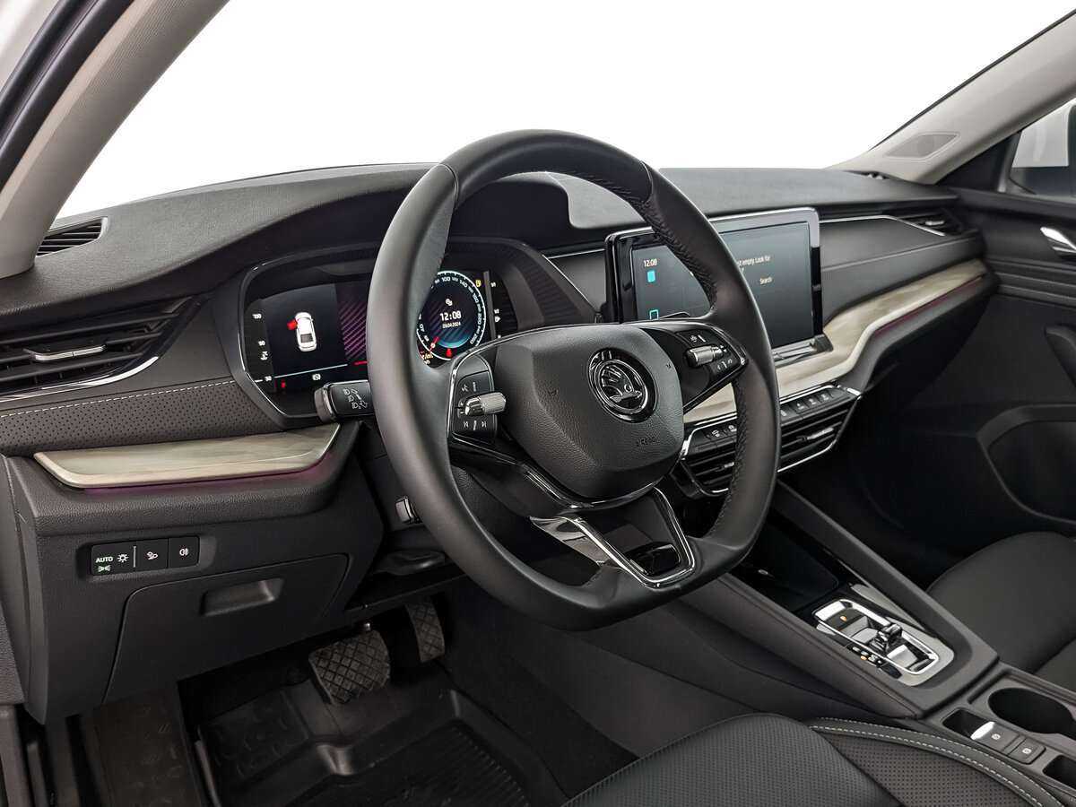 Skoda Octavia б/у, 2023, Роботизированная. Фото: #9